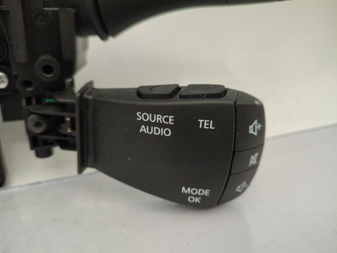 Com (Bloc Contacteur Tournant+Commodo Essuie Glace+Commodo Phare) RENAULT SCENIC 4 Diesel