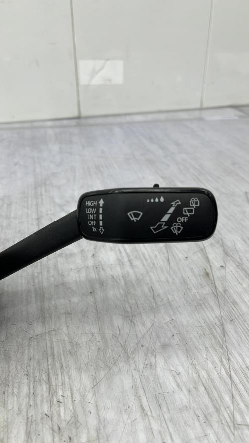 Com (Bloc Contacteur Tournant+Commodo Essuie Glace+Commodo Phare) VOLKSWAGEN POLO 6 PHASE 1 Essence