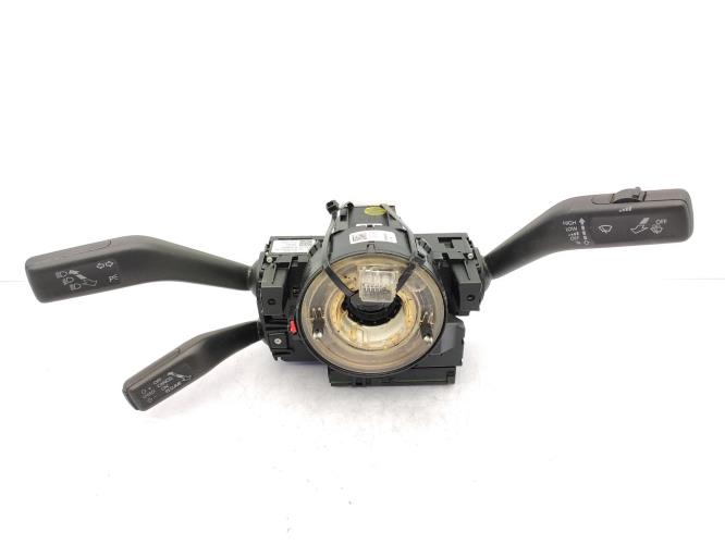 Com (Bloc Contacteur Tournant+Commodo Essuie Glace+Commodo Phare) VOLKSWAGEN PASSAT 5 Diesel