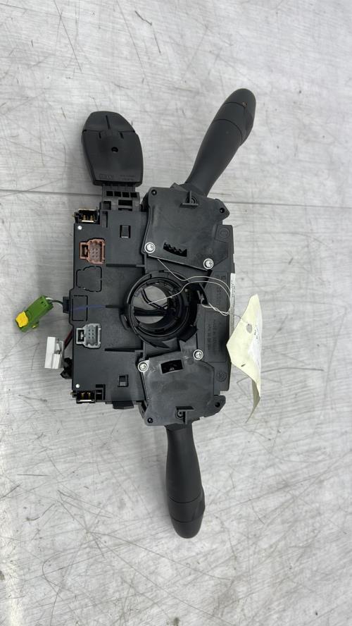 Com (Bloc Contacteur Tournant+Commodo Essuie Glace+Commodo Phare) PEUGEOT 207 PHASE 1 Essence