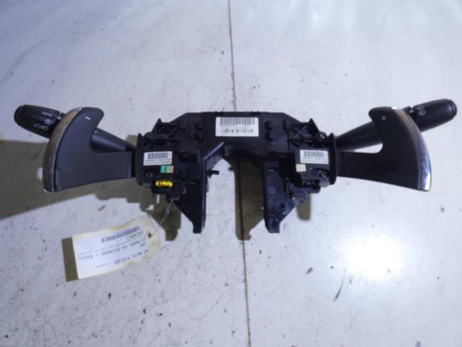 Com (Bloc Contacteur Tournant+Commodo Essuie Glace+Commodo Phare) CITROEN C4 GRAND PICASSO 1 Diesel