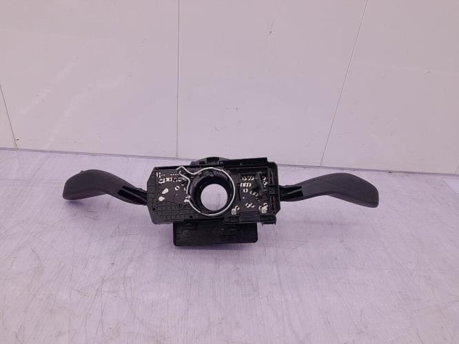 Com (Bloc Contacteur Tournant+Commodo Essuie Glace+Commodo Phare) VOLKSWAGEN POLO 4 PHASE 1 Diesel