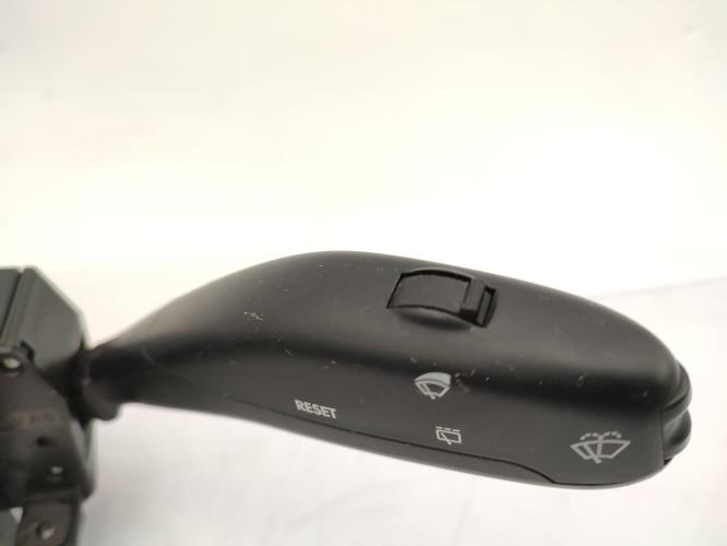 Com (Bloc Contacteur Tournant+Commodo Essuie Glace+Commodo Phare) VOLKSWAGEN POLO 4 PHASE 2 Essence