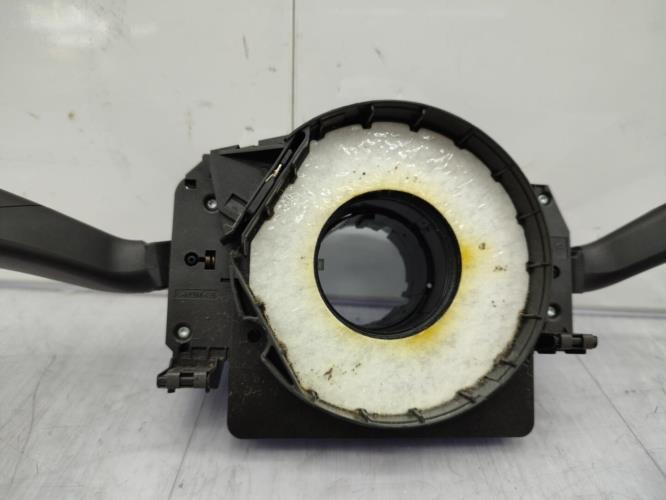 Com (Bloc Contacteur Tournant+Commodo Essuie Glace+Commodo Phare) VOLKSWAGEN POLO 4 PHASE 2 Diesel