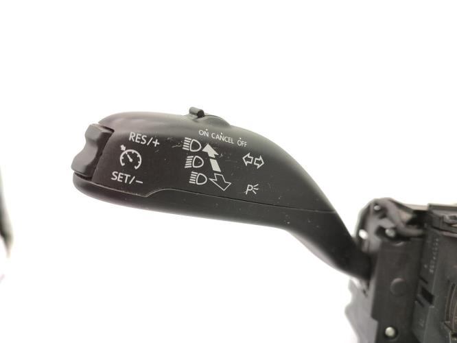 Com (Bloc Contacteur Tournant+Commodo Essuie Glace+Commodo Phare) SKODA FABIA 2 PHASE 2 Essence