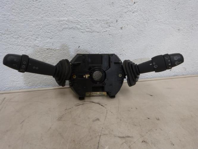 Com (Bloc Contacteur Tournant+Commodo Essuie Glace+Commodo Phare) FIAT STILO Diesel