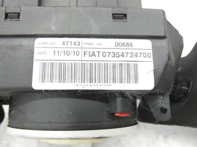 Com (Bloc Contacteur Tournant+Commodo Essuie Glace+Commodo Phare) FIAT 500 2 PHASE 1 Essence