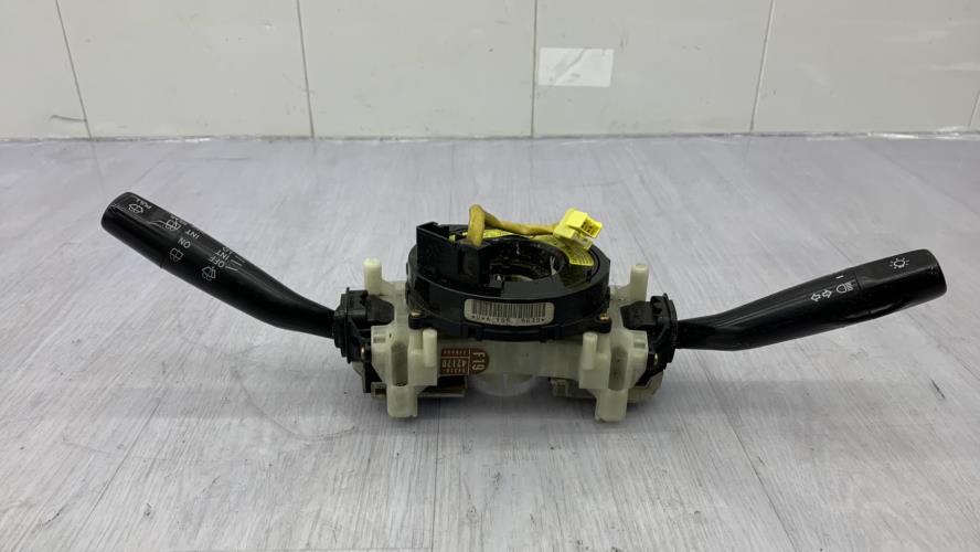 Com (Bloc Contacteur Tournant+Commodo Essuie Glace+Commodo Phare) TOYOTA RAV4 1 PHASE 2 Essence