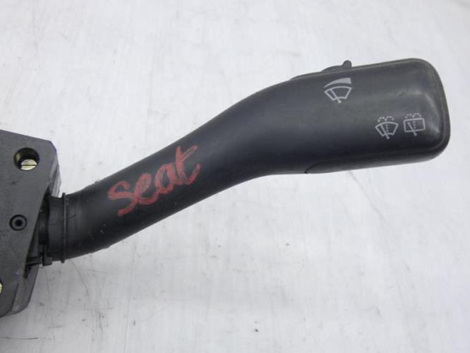 Com (Bloc Contacteur Tournant+Commodo Essuie Glace+Commodo Phare) SEAT LEON 1