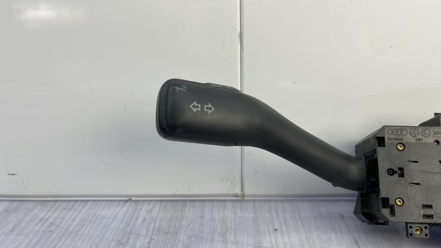 Com (Bloc Contacteur Tournant+Commodo Essuie Glace+Commodo Phare) VOLKSWAGEN GOLF 4 Essence