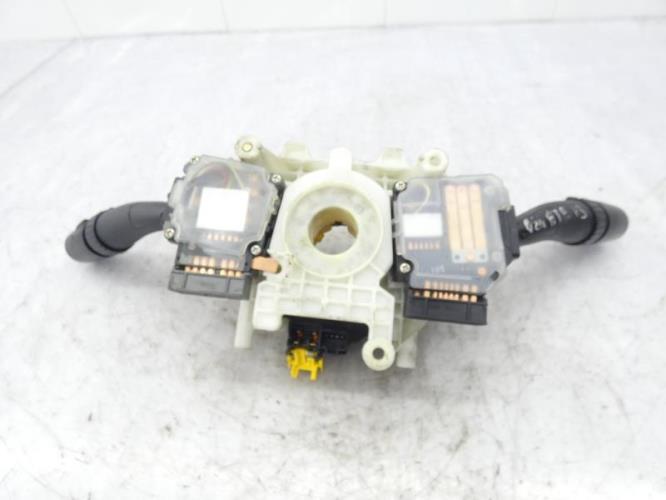 Com (Bloc Contacteur Tournant+Commodo Essuie Glace+Commodo Phare) HYUNDAI TUCSON 1 Diesel