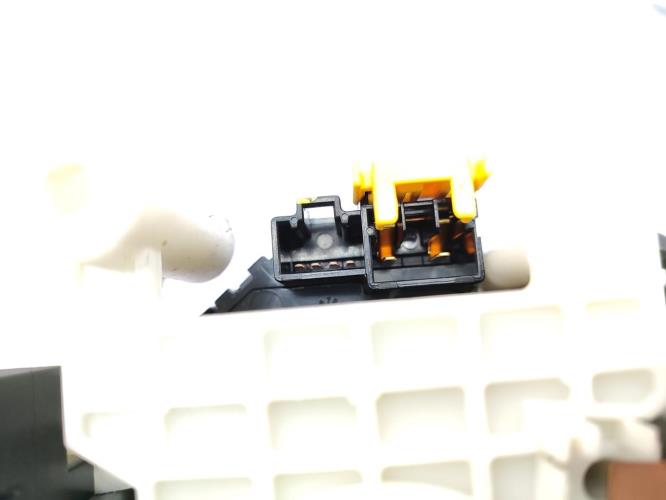 Com (Bloc Contacteur Tournant+Commodo Essuie Glace+Commodo Phare) HYUNDAI TUCSON 1 Diesel