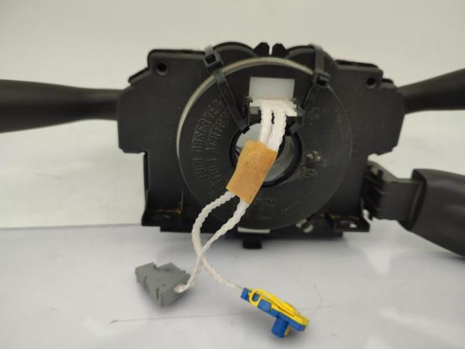 Com (Bloc Contacteur Tournant+Commodo Essuie Glace+Commodo Phare) PEUGEOT 206+ Essence