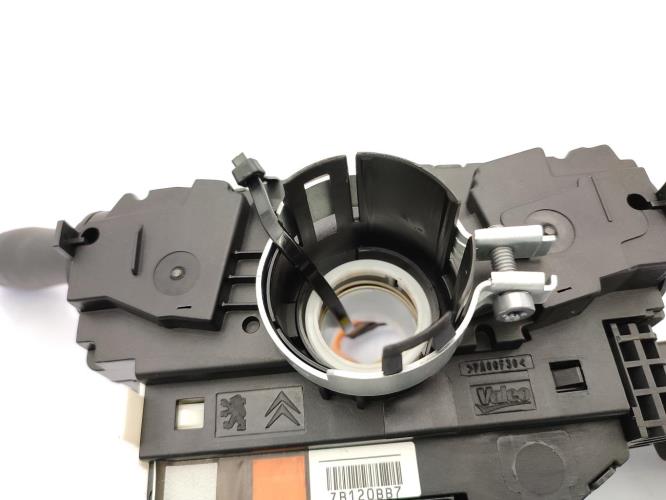 Com (Bloc Contacteur Tournant+Commodo Essuie Glace+Commodo Phare) PEUGEOT 208 1 PHASE 1 Diesel