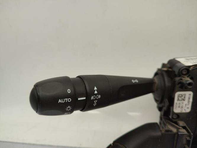 Com (Bloc Contacteur Tournant+Commodo Essuie Glace+Commodo Phare) PEUGEOT 208 1 PHASE 1 Essence