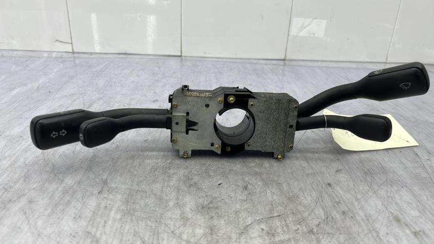 Com (Bloc Contacteur Tournant+Commodo Essuie Glace+Commodo Phare) AUDI 80 3 PHASE 1 Essence