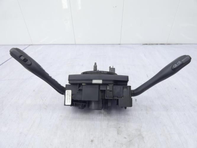 Com (Bloc Contacteur Tournant+Commodo Essuie Glace+Commodo Phare) AUDI A2 Essence