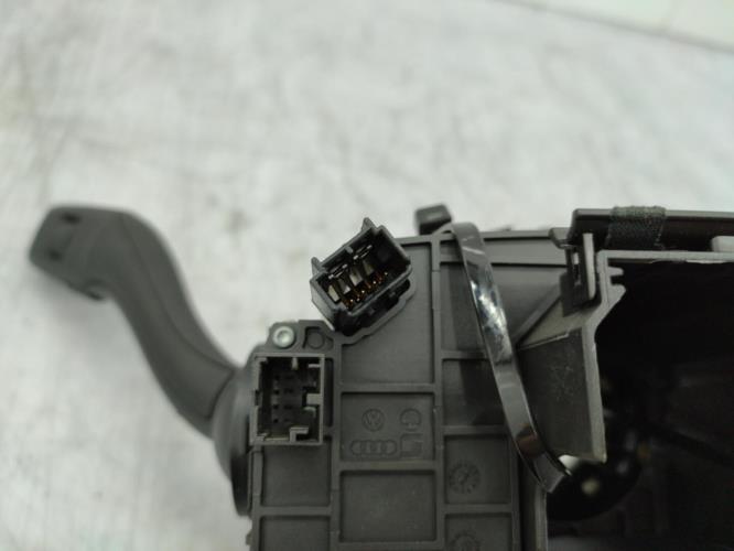 Com (Bloc Contacteur Tournant+Commodo Essuie Glace+Commodo Phare) AUDI A4 2 AVANT PHASE 2 BREAK Diesel