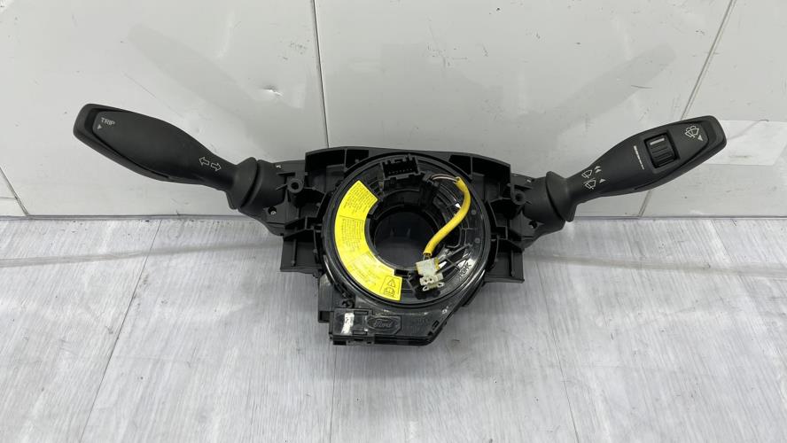 Com (Bloc Contacteur Tournant+Commodo Essuie Glace+Commodo Phare) FORD FIESTA 6 PHASE 1 Essence