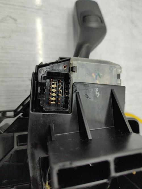 Com (Bloc Contacteur Tournant+Commodo Essuie Glace+Commodo Phare) FORD FOCUS 2 PHASE 1 Diesel