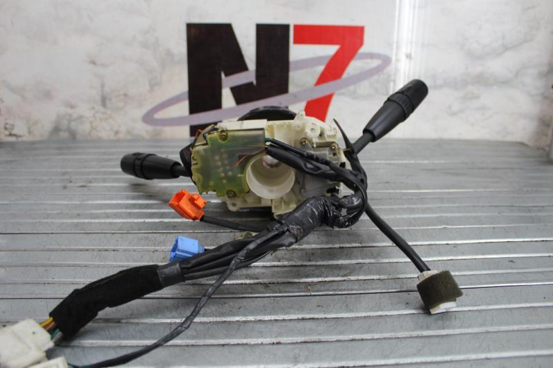 Com (Bloc Contacteur Tournant+Commodo Essuie Glace+Commodo Phare) KIA CARNIVAL 1 Diesel