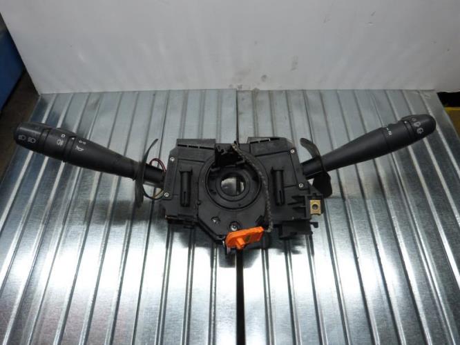 Com (Bloc Contacteur Tournant+Commodo Essuie Glace+Commodo Phare) RENAULT CLIO 2 PHASE 1 Essence