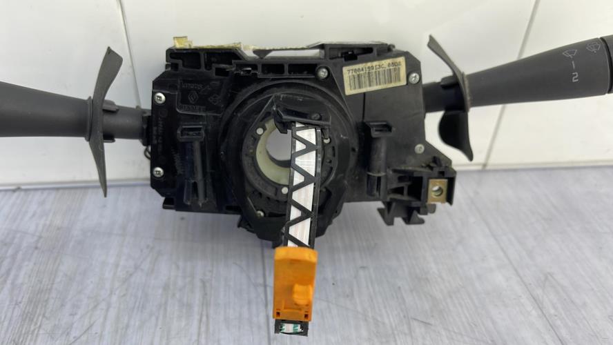 Com (Bloc Contacteur Tournant+Commodo Essuie Glace+Commodo Phare) RENAULT CLIO 2 PHASE 1 Essence