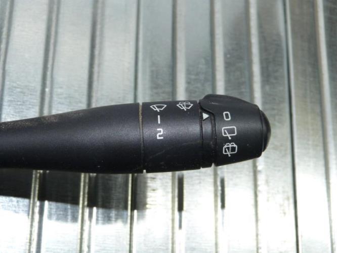 Com (Bloc Contacteur Tournant+Commodo Essuie Glace+Commodo Phare) RENAULT CLIO 2 PHASE 2 Diesel