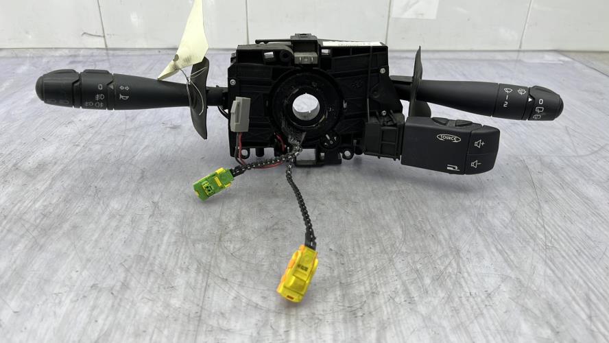 Com (Bloc Contacteur Tournant+Commodo Essuie Glace+Commodo Phare) RENAULT CLIO 2 PHASE 2 Diesel