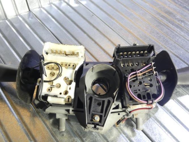 Com (Bloc Contacteur Tournant+Commodo Essuie Glace+Commodo Phare) RENAULT SCENIC 1 PHASE 2 Essence