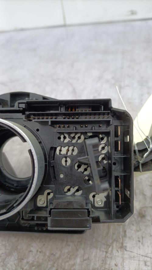 Com (Bloc Contacteur Tournant+Commodo Essuie Glace+Commodo Phare) SEAT IBIZA 3 PHASE 1 Diesel