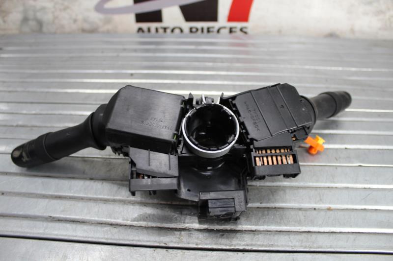 Com (Bloc Contacteur Tournant+Commodo Essuie Glace+Commodo Phare) TOYOTA AURIS 1 PHASE 1 Diesel