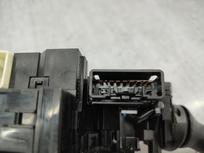 Com (Bloc Contacteur Tournant+Commodo Essuie Glace+Commodo Phare) TOYOTA IQ Essence