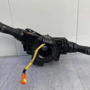 Com (Bloc Contacteur Tournant+Commodo Essuie Glace+Commodo Phare) TOYOTA YARIS 2 PHASE 1 Diesel