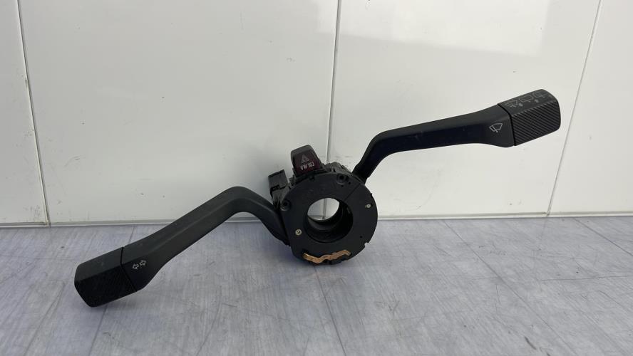 Com (Bloc Contacteur Tournant+Commodo Essuie Glace+Commodo Phare) VOLKSWAGEN POLO COUPE PHASE 2 Diesel