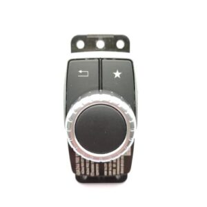 Commande GPS MERCEDES CLASSE CLA 117 SHOOTING BREAK Essence