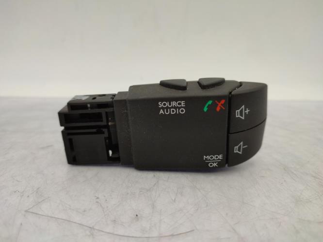 Commande autoradio RENAULT CLIO 4 PHASE 2