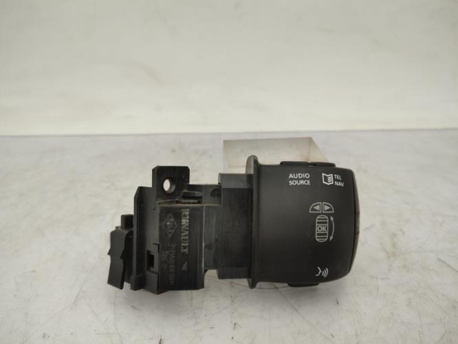 Commande autoradio RENAULT SCENIC 3 PHASE 1 Diesel