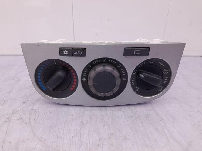 Commande chauffage OPEL CORSA D PHASE 1 Essence