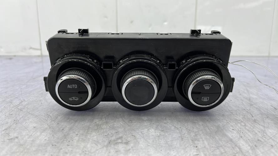 Commande chauffage OPEL CORSA E Essence