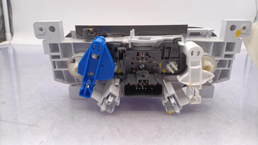 Commande chauffage DACIA DUSTER 1 PHASE 1 Diesel