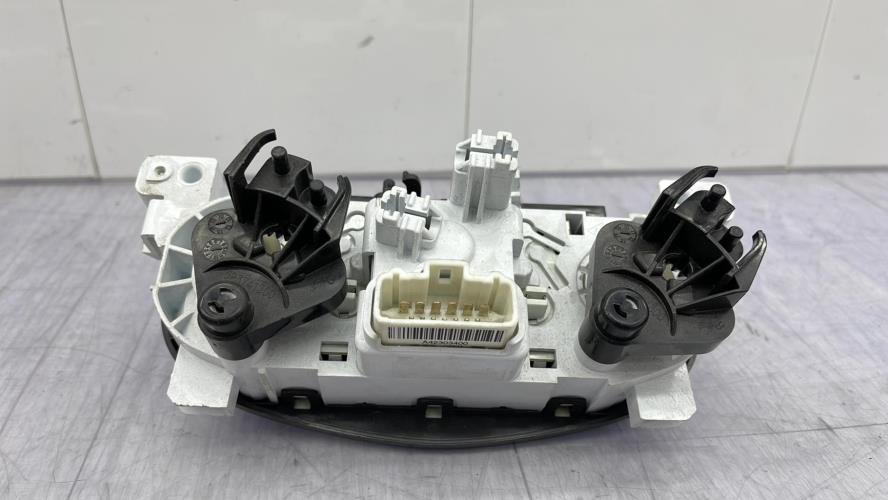 Commande chauffage DACIA SANDERO 2 PHASE 1 Diesel