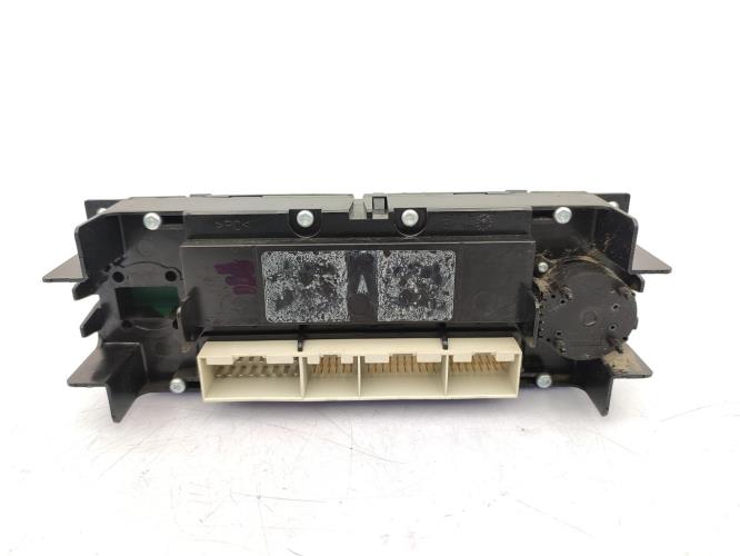 Commande chauffage VOLKSWAGEN GOLF 4 Essence