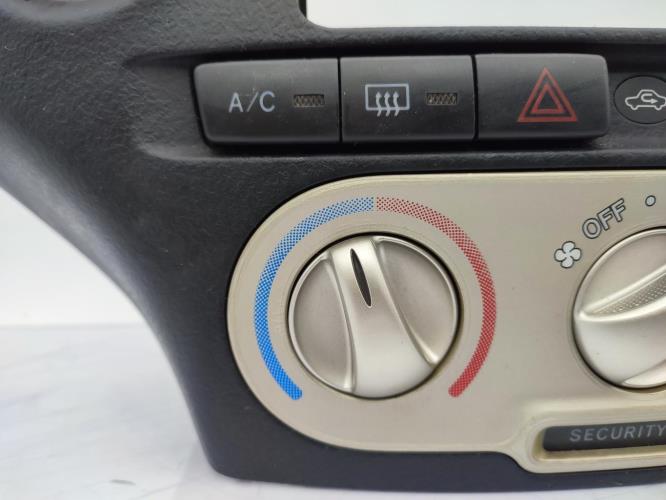 Commande chauffage TOYOTA YARIS 1 PHASE 2 Essence