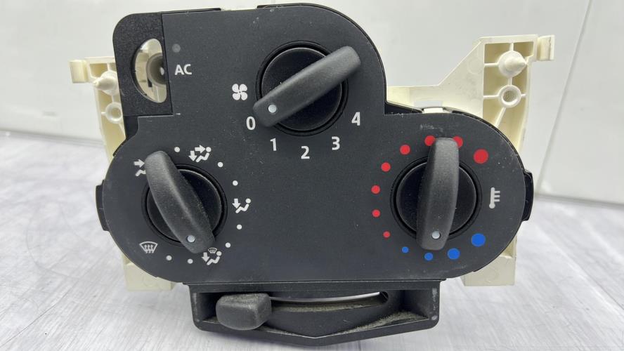 Commande chauffage DACIA LOGAN 1 PHASE 1 Essence