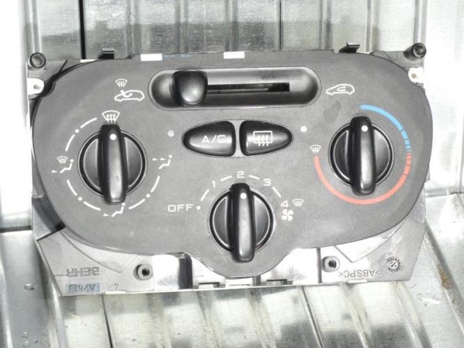Commande chauffage PEUGEOT 206+ Diesel