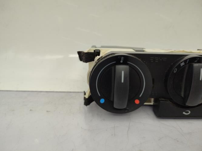 Commande chauffage VOLKSWAGEN FOX Essence