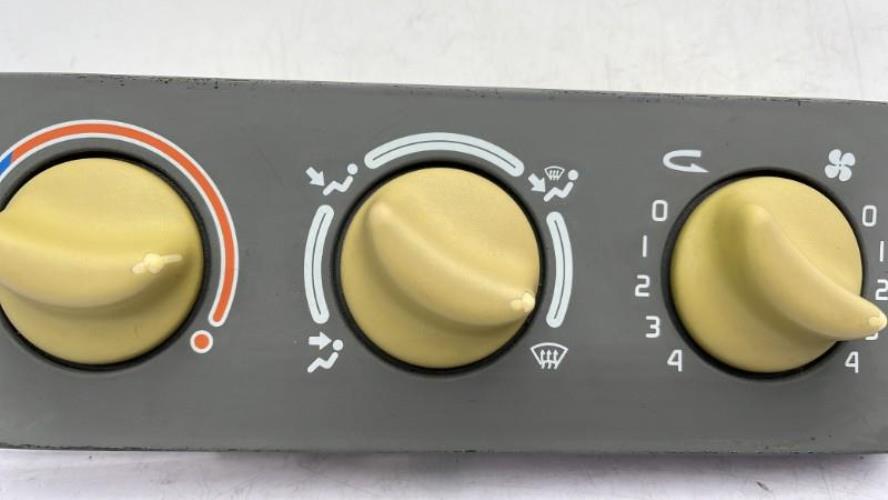 Commande chauffage RENAULT TWINGO 1 PHASE 2 Essence