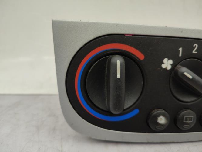 Commande chauffage OPEL CORSA C PHASE 1 Essence