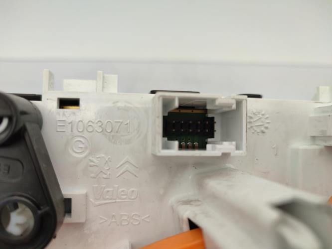 Commande chauffage PEUGEOT 208 1 PHASE 2 Essence